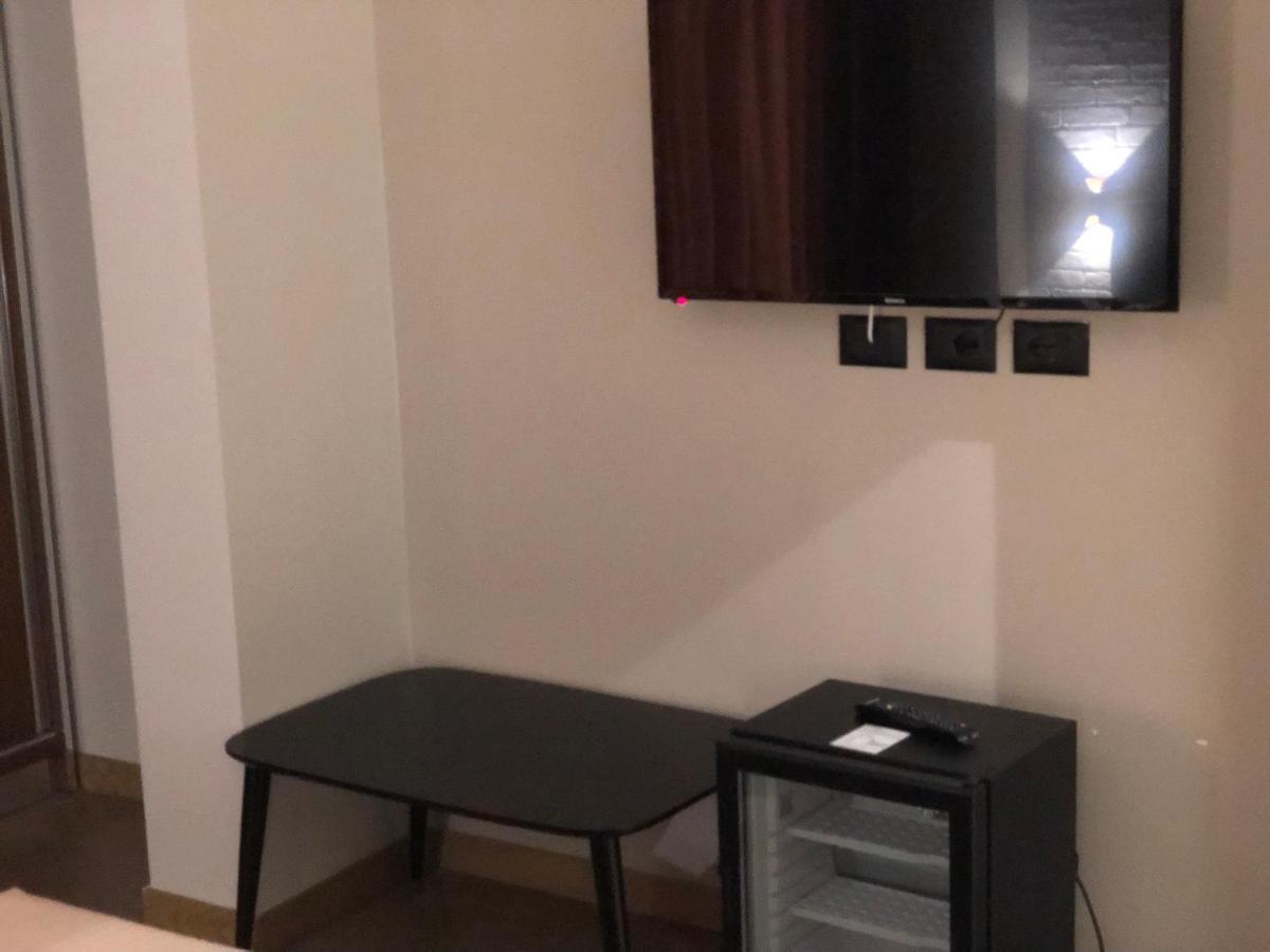 Ritson Hotel Vlorë 외부 사진