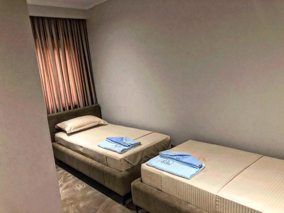 Ritson Hotel Vlorë 외부 사진