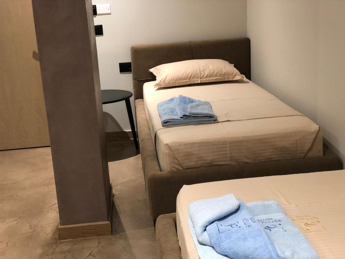 Ritson Hotel Vlorë 외부 사진