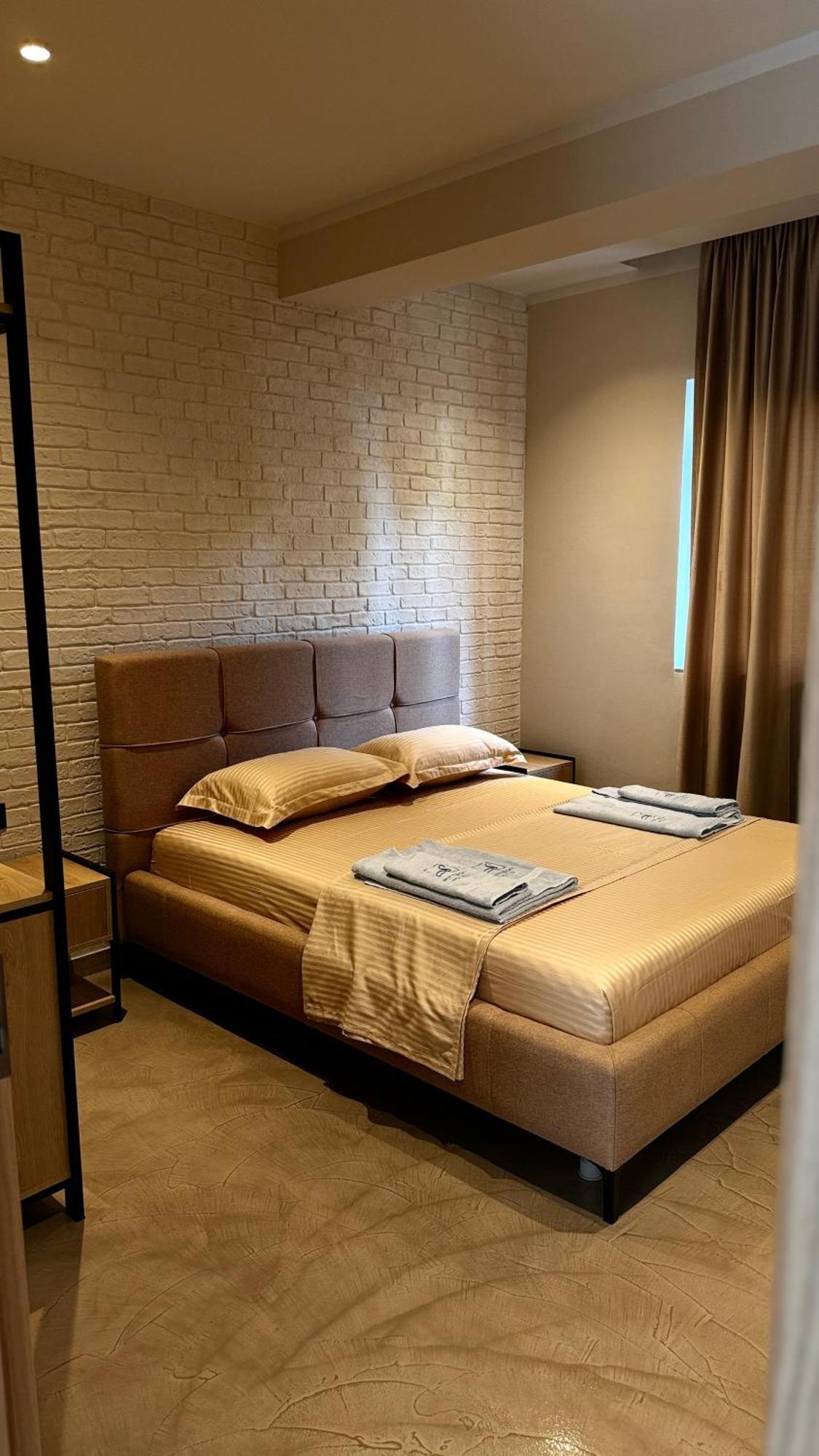 Ritson Hotel Vlorë 외부 사진