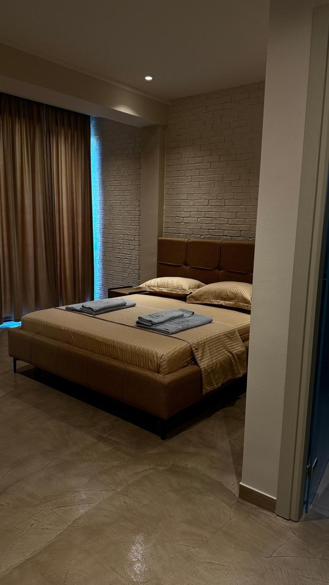 Ritson Hotel Vlorë 외부 사진
