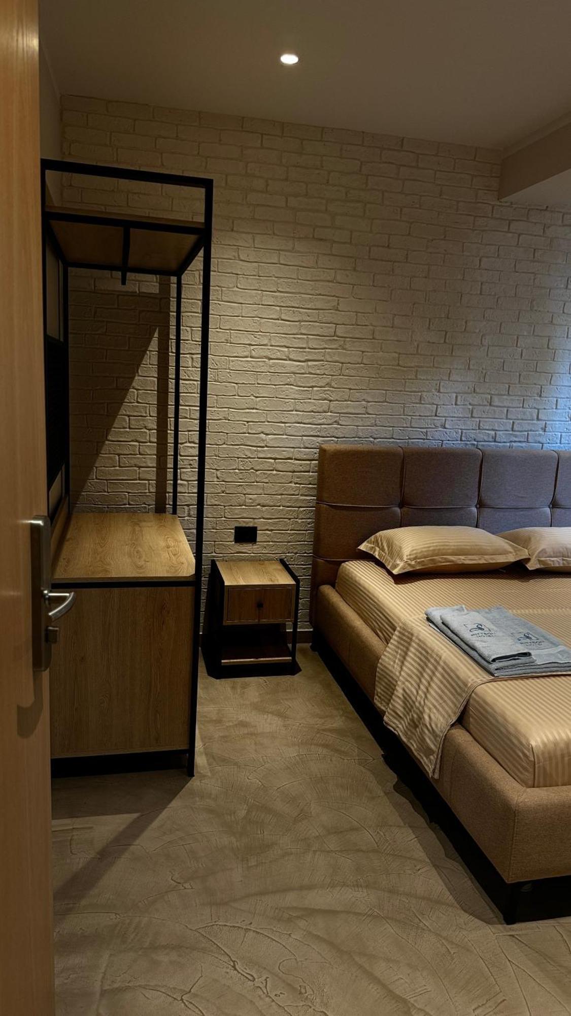 Ritson Hotel Vlorë 외부 사진