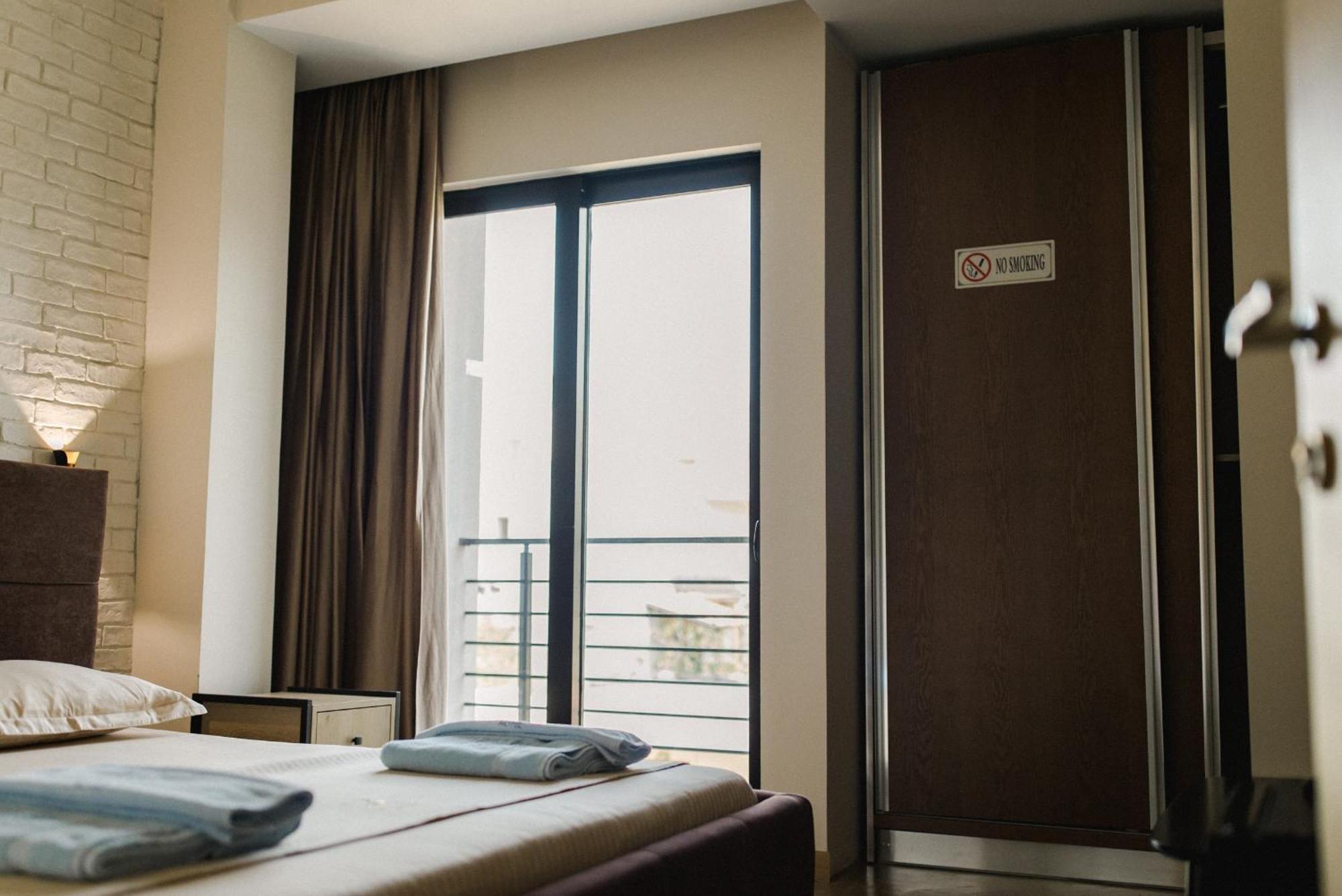 Ritson Hotel Vlorë 외부 사진