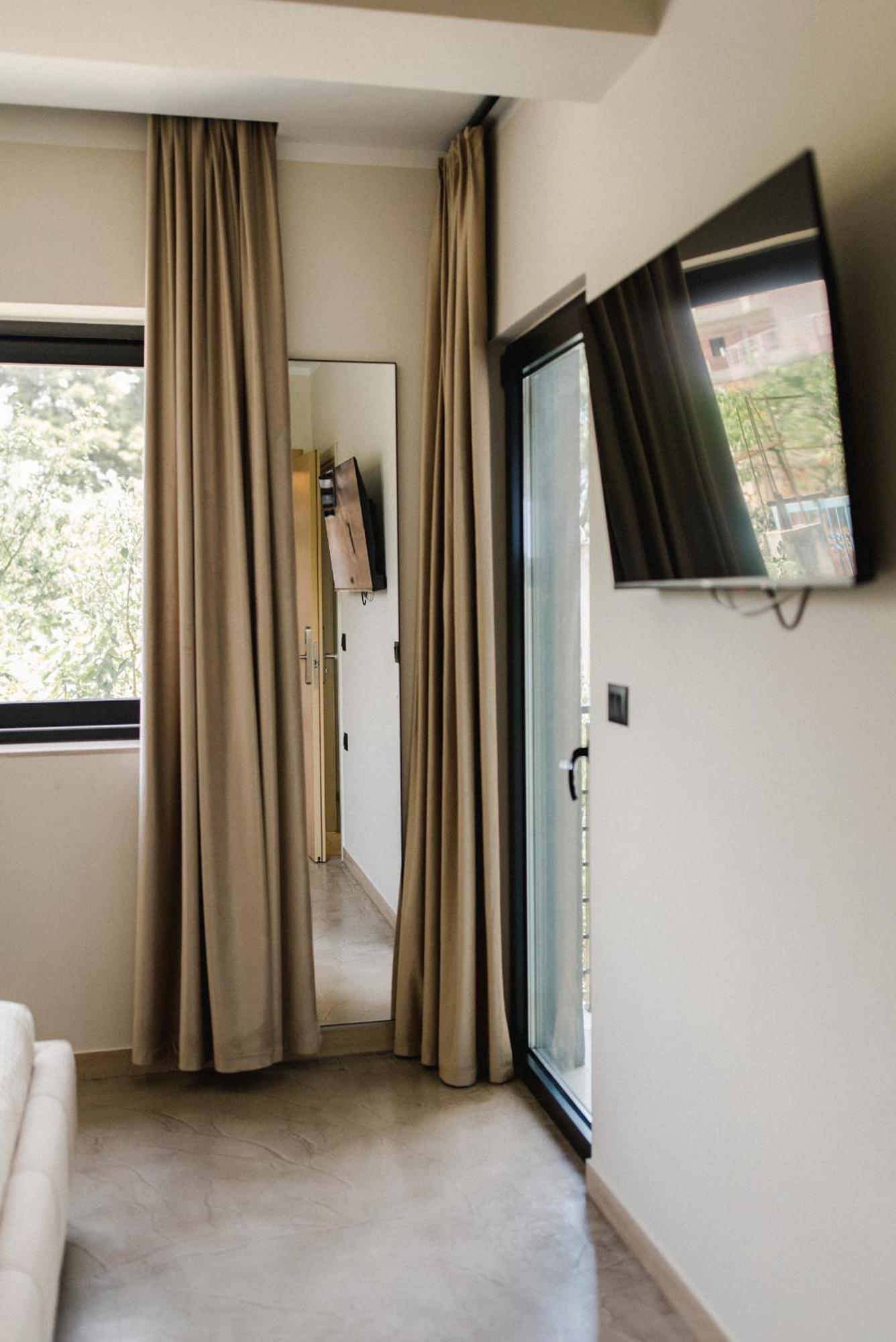 Ritson Hotel Vlorë 외부 사진
